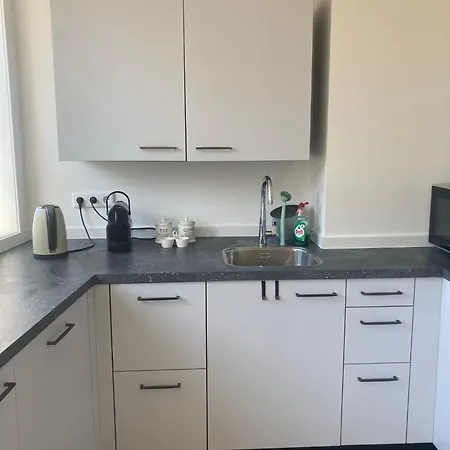 Close To The Modern Oranje Boven