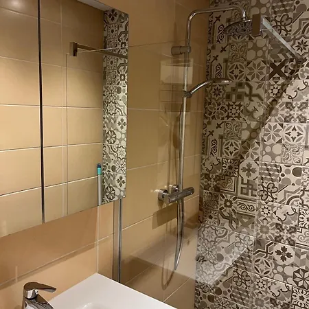 Close To The Modern Oranje Boven Lägenhet *