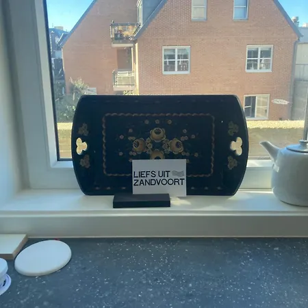 Close To The Modern Oranje Boven