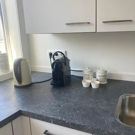 Close To The Modern Oranje Boven 아파트 *