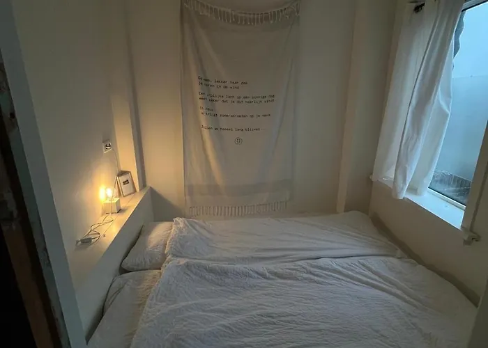 Apartamento Close To The Modern Oranje Boven